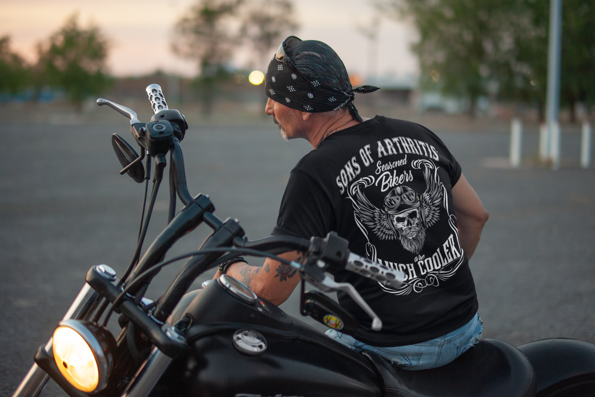 Sons of Arthritis Seasoned Biker Black Pocket Short Sleeve 100% Cotton  Biker T-shirt